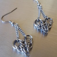 Chainmaille Love Earrings