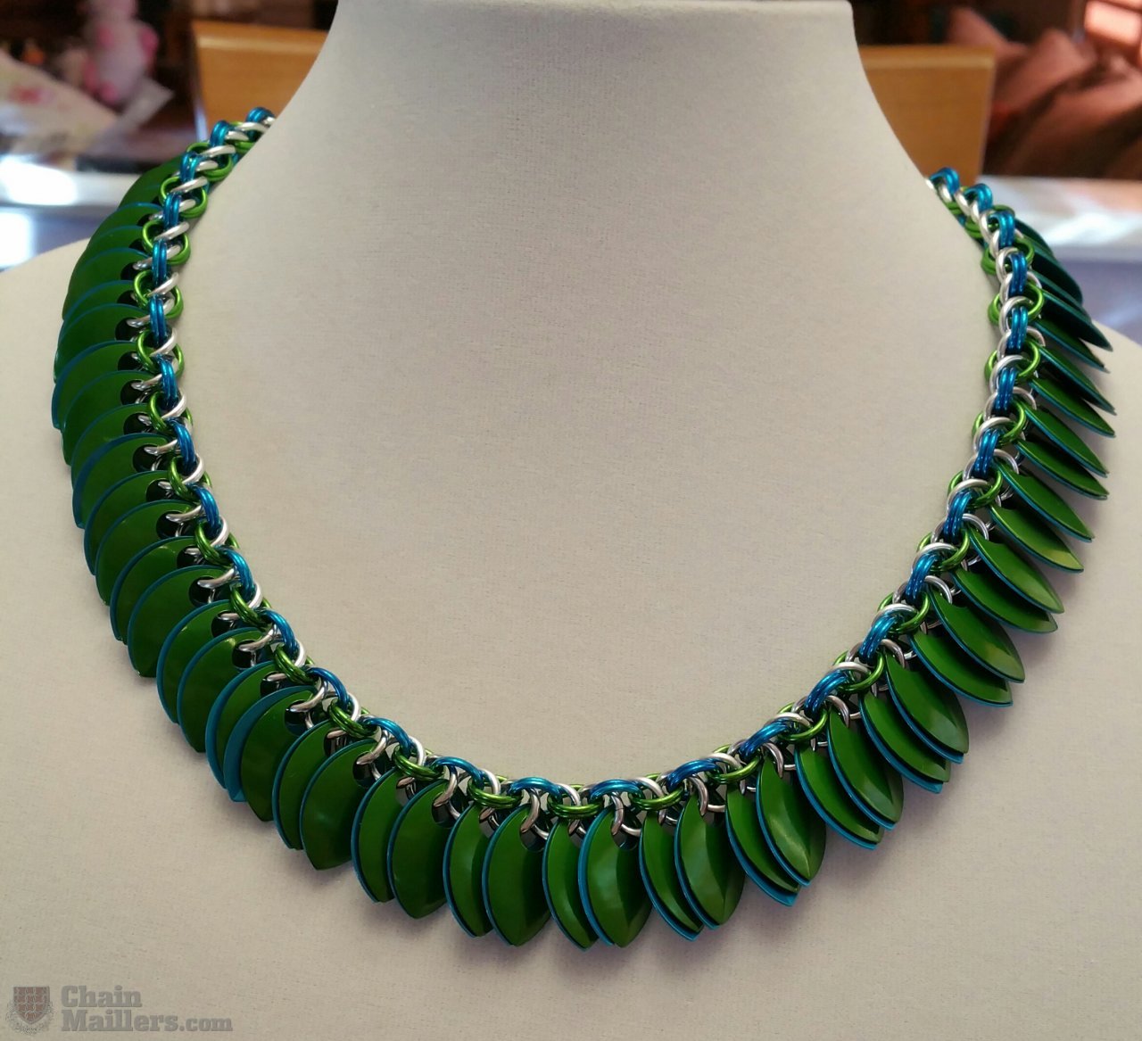 Reversible Scale necklace.