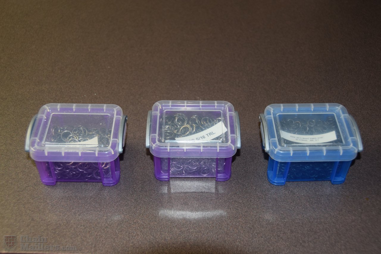Staples small storage box